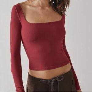 ABERCROMBIE & FITCH SEAMLESS LONGSLEEVE